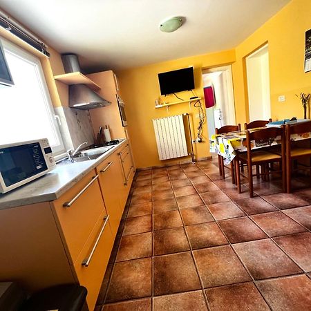 Апартаменты Na Kmetiji S Konji - Pogelsek Анкаран Экстерьер фото